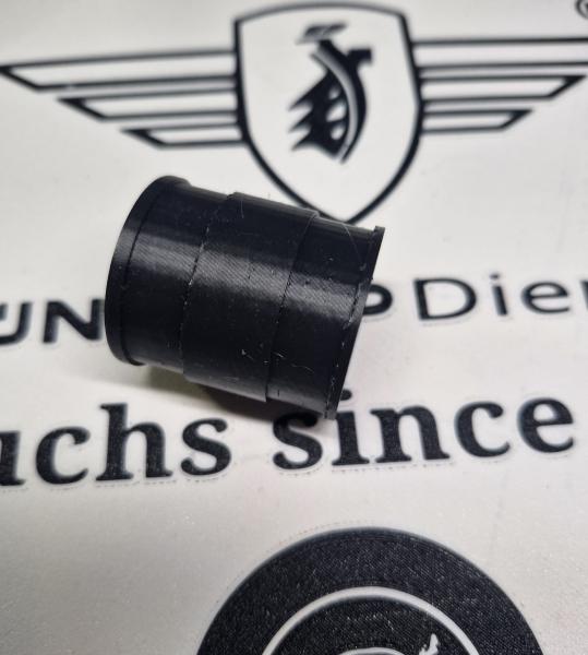 Originalgetreuer Nachbau des Ansauggummis für Zündapp KS 50 (Typ 517) inklusive 2 Originalen Norma Schellen
